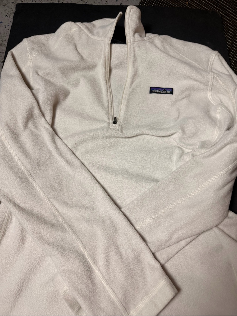 Patagonia Women’s White Quarter-Zip Fleece Pullover